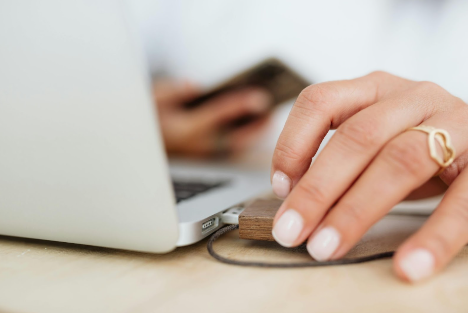 Top Benefits of Using a Flash Disk for Work and Study